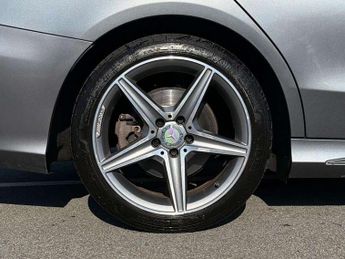 Mercedes-Benz C-Class C200 AMG Line Premium Plus 4dr Auto