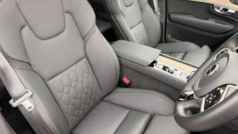 Volvo XC90 2.0 B5P Plus Dark 5dr AWD Geartronic