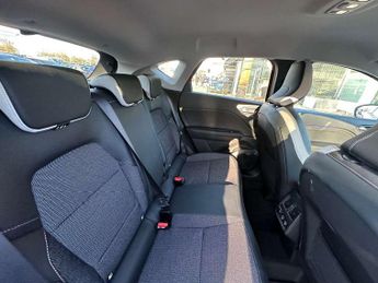 Renault Captur 1.6 E-Tech full hybrid 145 Techno 5dr Auto