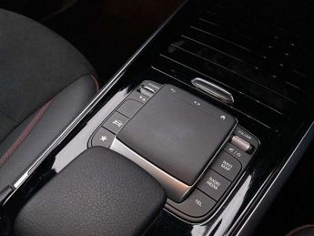 Mercedes-Benz GLB GLB 200 AMG Line 5dr 7G-Tronic