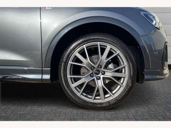 Audi Q3 35 TFSI Black Edition 5dr S Tronic [20" Alloy]