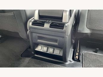 Land Rover Defender 3.0 D250 X-Dynamic SE 90 3dr Auto