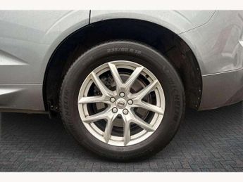 Volvo XC60 2.0 D4 Momentum Pro 5dr AWD Geartronic