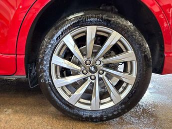 Ford Kuga 2.5 FHEV Vignale 5dr CVT