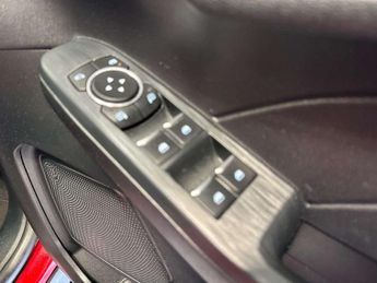 Ford Kuga 2.5 FHEV Vignale 5dr CVT
