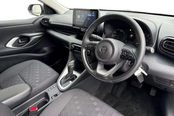 Toyota Yaris 1.5 Hybrid Icon 5dr CVT
