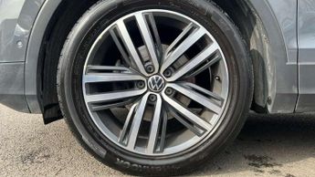 Volkswagen Tiguan 2.0 TDI Elegance 5dr DSG