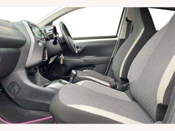 Toyota Aygo 1.0 VVT-i X-Trend TSS 5dr x-shift