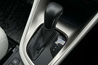 Toyota Yaris 1.5 Hybrid Excel 5dr CVT