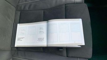 Volvo XC40 Recharge 1.5 T4 Recharge PHEV R DESIGN 5dr Auto