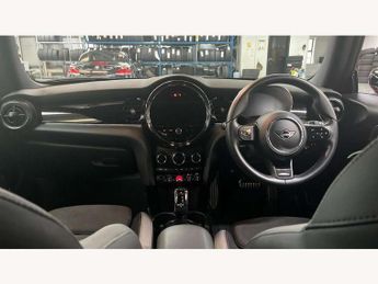 MINI Hatchback 1.5 Cooper Sport 3dr Auto