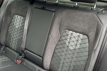 Volkswagen Golf 2.0 TDI 150 R-Line 5dr DSG