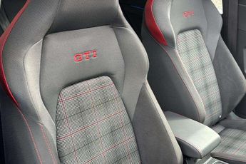 Volkswagen Golf GTI 2.0 TSI GTI 5dr DSG