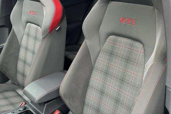 Volkswagen Golf GTI 2.0 TSI GTI 5dr DSG