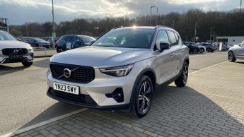 Volvo XC40 2.0 B3P Plus Dark 5dr Auto