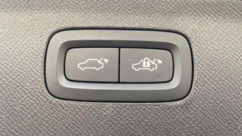 Volvo XC90 2.0 B5P [250] Plus Dark 5dr AWD Geartronic