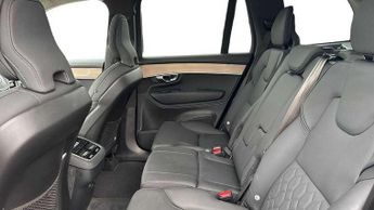Volvo XC90 2.0 B5P Plus Dark 5dr AWD Geartronic