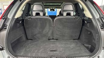 Volvo XC90 2.0 B5P Plus Dark 5dr AWD Geartronic