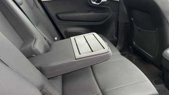 Volvo XC90 2.0 B5P Plus Dark 5dr AWD Geartronic