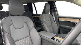 Volvo XC90 2.0 B5P Plus Dark 5dr AWD Geartronic