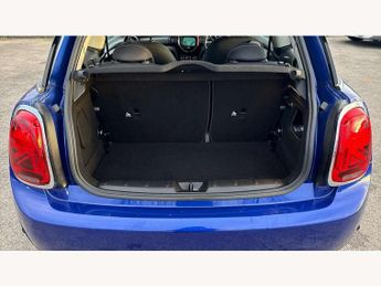 MINI Hatchback 1.5 Cooper Classic II 3dr Auto