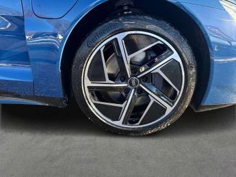 Audi A6 Avant 2.0 TFSI 204 S line 5dr S Tronic