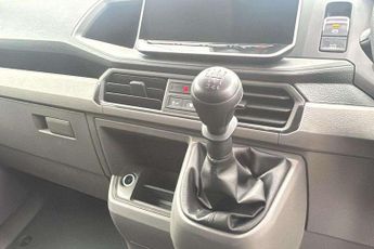 Volkswagen Crafter 2.0 TDI 140PS Commerce Plus High Roof Van