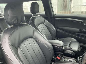 MINI Hatchback 1.5 Cooper Exclusive 3dr Auto