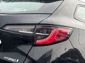 Toyota Corolla Touring Sport 1.8 VVT-i Hybrid Icon Tech 5dr CVT