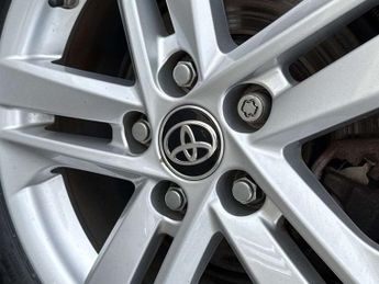 Toyota Corolla Touring Sport 1.8 VVT-i Hybrid Icon Tech 5dr CVT