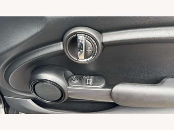 MINI Hatchback 1.5 Cooper Classic II 3dr Auto