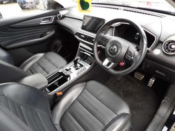 MG HS 1.5 T-GDI Exclusive 5dr DCT
