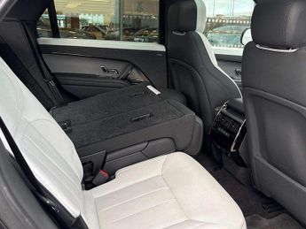 Land Rover Range Rover Sport 3.0 P440e Dynamic SE 5dr Auto