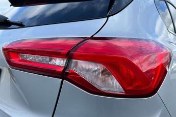 Ford Focus 1.5 EcoBlue 120 Titanium 5dr Auto