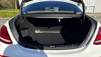 Mercedes-Benz E-Class E220d AMG Line 4dr 9G-Tronic