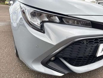 Toyota Corolla Touring Sport 1.8 VVT-i Hybrid Design 5dr CVT