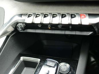 Peugeot 3008 1.6 Hybrid4 300 GT Line 5dr e-EAT8