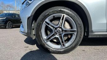 Mercedes-Benz GLC GLC 300 4Matic AMG Line 5dr 9G-Tronic