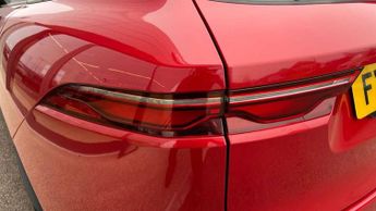 Jaguar F-Pace 2.0 D200 R-Dynamic SE Black 5dr Auto AWD