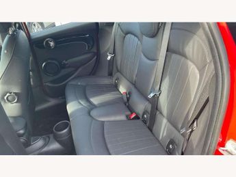 MINI Hatchback 5dr 1.5 Cooper Exclusive 5dr Auto