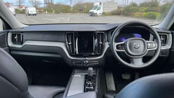 Volvo XC60 2.0 B5P Plus Dark 5dr AWD Geartronic