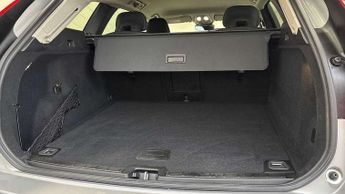 Volvo XC60 2.0 B5P Core 5dr AWD Geartronic