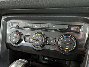 Volkswagen Tiguan 2.0 TDi 150 4Motion SE Nav 5dr DSG