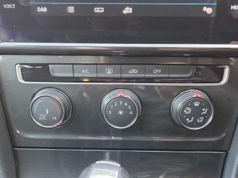 Volkswagen Golf 1.4 TSI SE [Nav] 5dr DSG