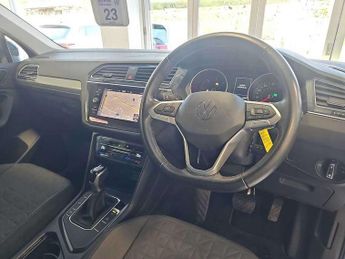 Volkswagen Tiguan 2.0 TDI Life 5dr DSG