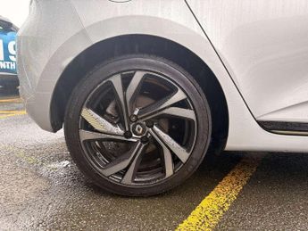 Renault Clio 1.6 E-TECH full hybrid 145 Engineered 5dr Auto