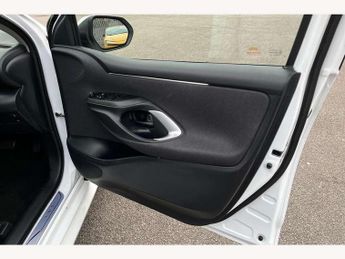 Toyota Yaris 1.5 Hybrid Design 5dr CVT