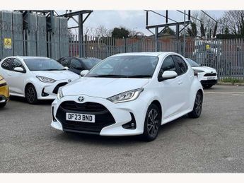 Toyota Yaris 1.5 Hybrid Design 5dr CVT