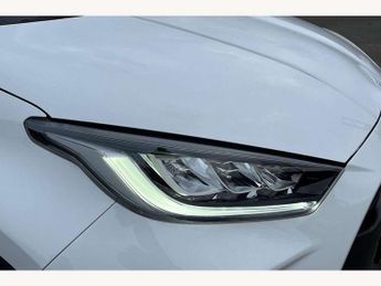 Toyota Yaris 1.5 Hybrid Design 5dr CVT