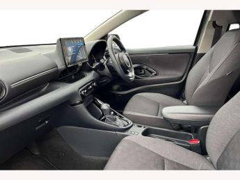 Toyota Yaris 1.5 Hybrid Design 5dr CVT
